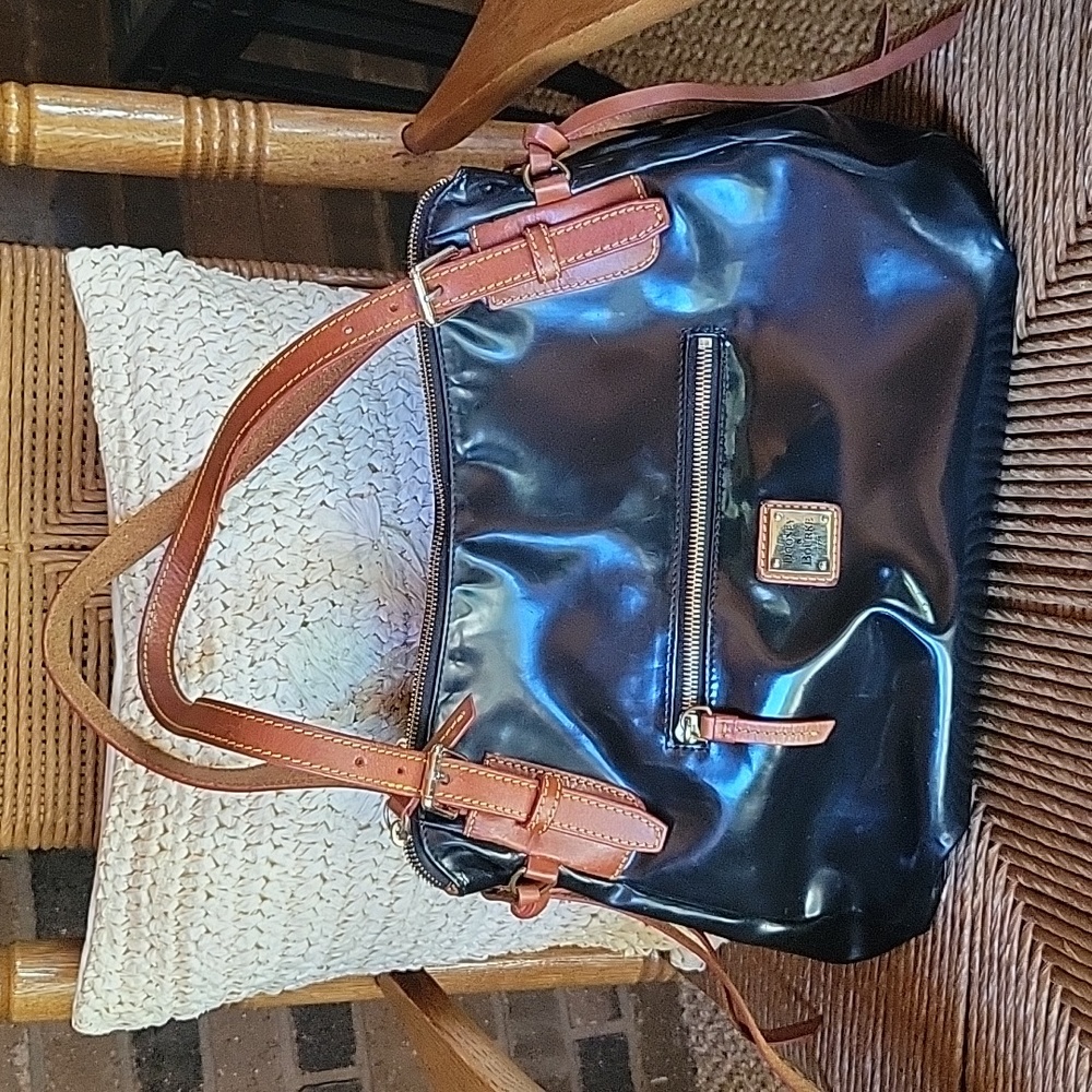 Dooney & Bourke black patent shoulder bag